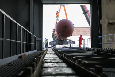 Установка барабана котлоагрегата на эстакаду, июнь 2024