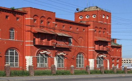 Здание главной подстанции на Полюстровском проспекте