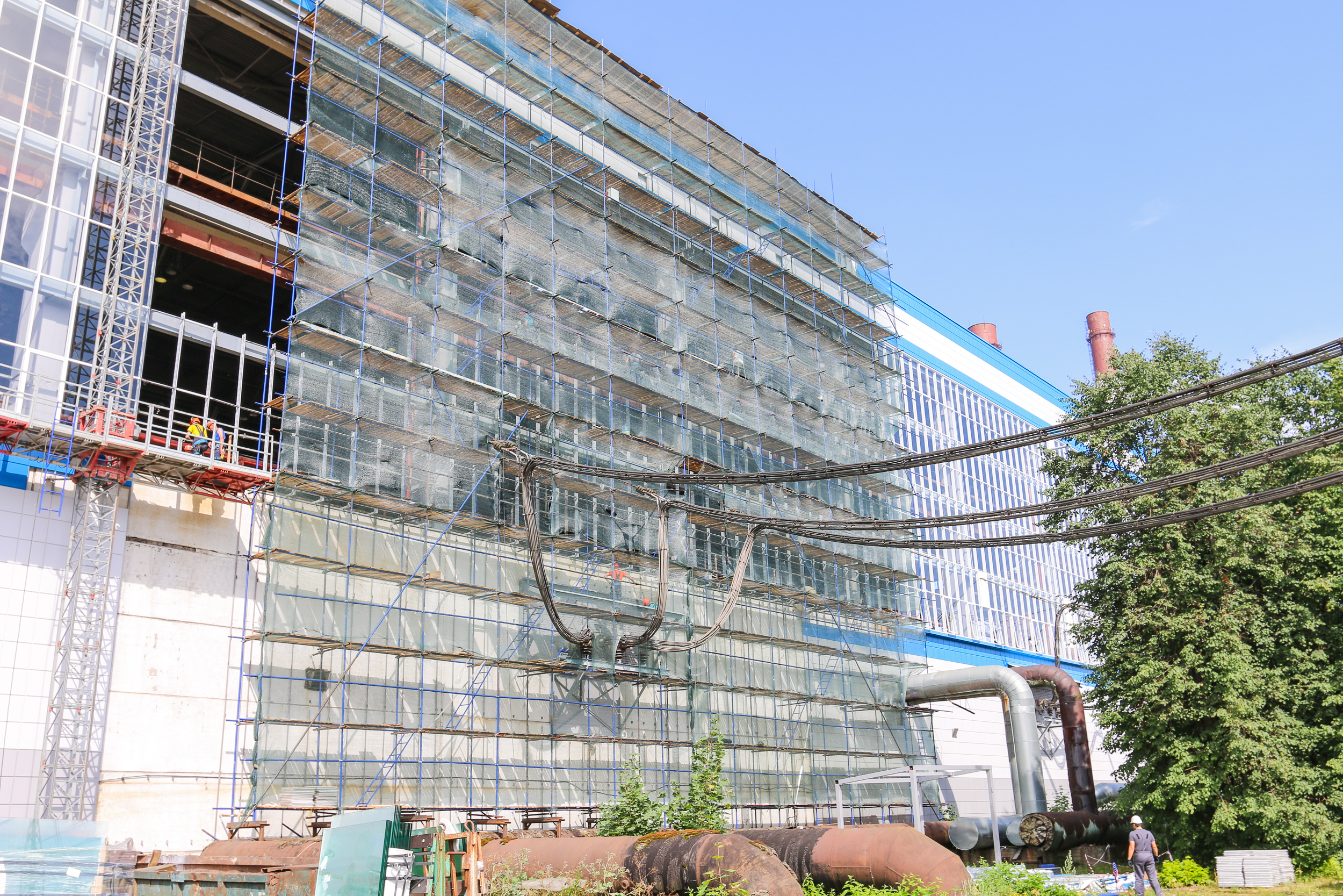 Replacement of facade glazing of the CHPP's turbine hall
